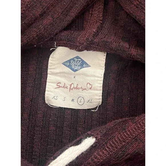 Wild Blue Sadie Robertson Women’s Sweater Size Large Excellent Condition - Picture 3 of 4